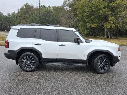 Certified 2024 Toyota Land Cruiser image 47