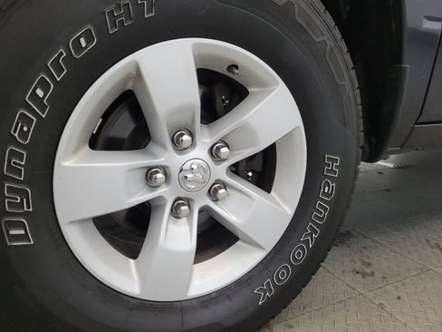 Used 2016 RAM 1500 Classic SLT image 31