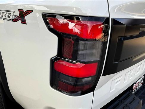 New 2026 Nissan Frontier Pro-X w/ Pro-X Convenience Package image 12