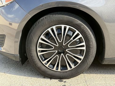 Used 2018 Ford Focus S FWD image 9