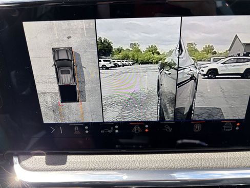 Used 2024 GMC Sierra 1500 Denali w/ Technology Package AWD/4WD image 35