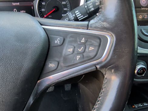 Used 2019 Chevrolet Equinox Premier image 18