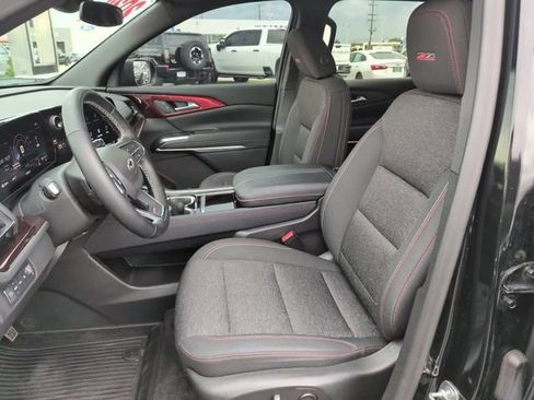 Certified 2024 Chevrolet Traverse Z71 w/ LPO, Floor Liner Package AWD/4WD image 18