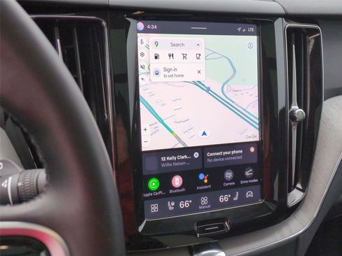 Certified 2025 Volvo XC60 B5 Plus image 11