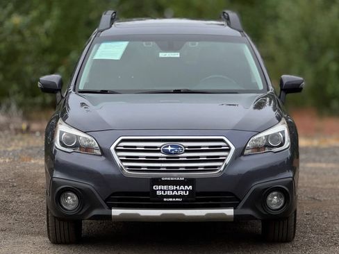 Used 2017 Subaru Outback 2.5i Limited AWD/4WD image 2