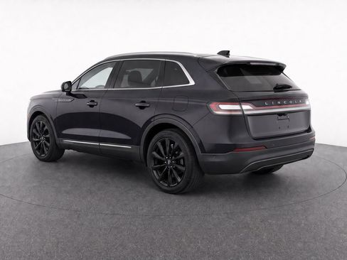 Used 2023 Lincoln Nautilus Reserve w/ Equipment Group 201A FWD image 3