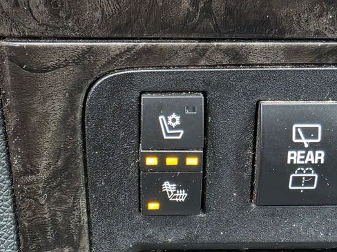 Used 2012 GMC Acadia Denali image 36