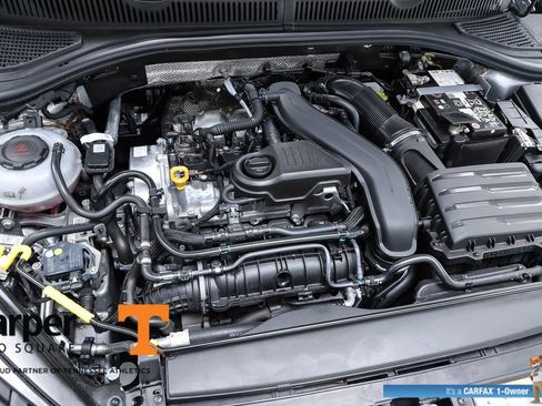 Used 2025 Volkswagen Jetta SE FWD image 28