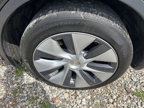 Used 2023 Tesla Model Y Long Range AWD/4WD image 7