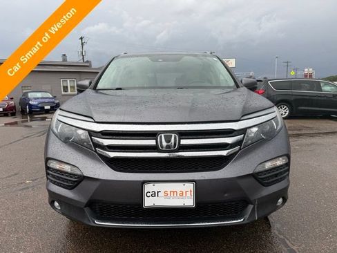 Used 2017 Honda Pilot Touring image 2