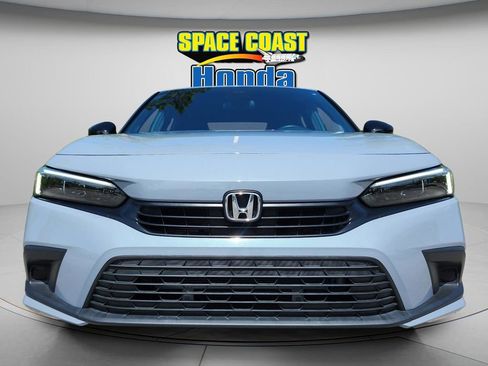 Used 2024 Honda Civic Sport image 2