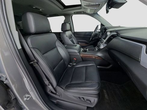 Used 2019 GMC Yukon SLT w/ HD Trailering Package image 32