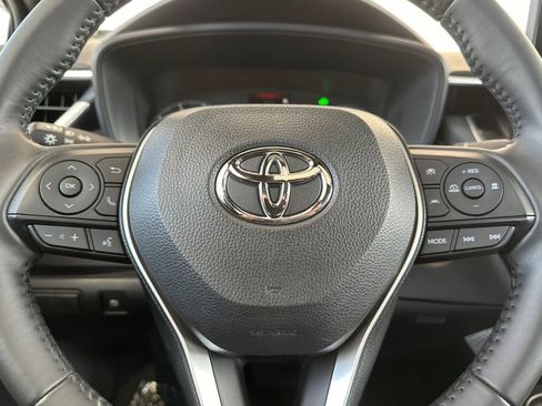 Used 2023 Toyota Corolla SE w/ SE Package image 26