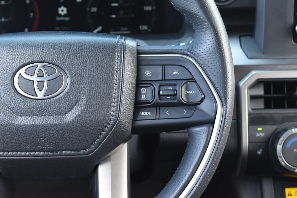 Used 2025 Toyota 4Runner TRD Off-Road AWD/4WD image 16