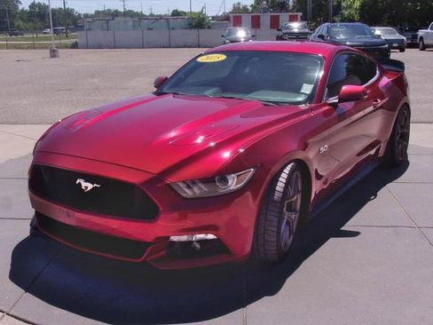 Used 2015 Ford Mustang GT Premium w/ Equipment Group 401A RWD image 15