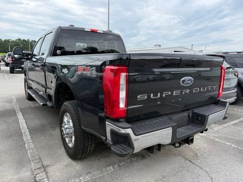 Used 2025 Ford F250 XLT AWD/4WD image 4