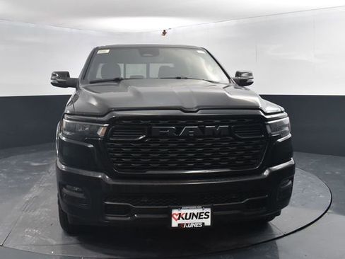 New 2026 RAM 1500 4x4 Crew Cab image 2