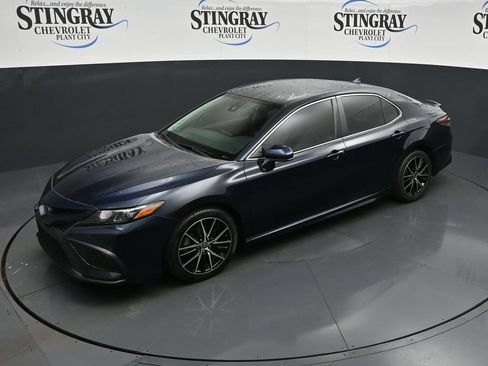 Used 2021 Toyota Camry SE FWD image 20