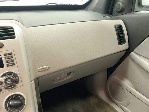 Used 2005 Chevrolet Equinox LT w/ Preferred Equipment Group AWD/4WD image 17