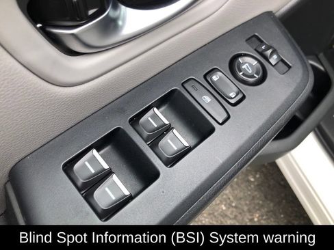 Certified 2025 Honda Pilot EX-L image 12