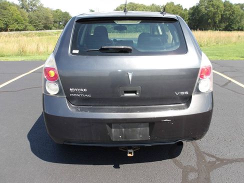 Used 2009 Pontiac Vibe w/ Preferred Package FWD image 4