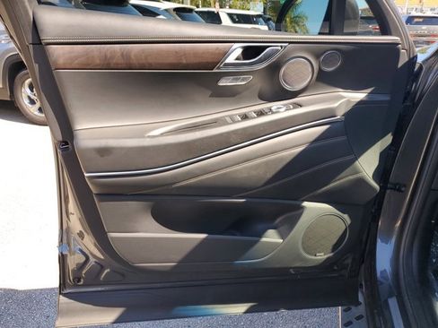 Used 2021 Genesis GV80 2.5T Prestige w/ Prestige Package 04 image 14