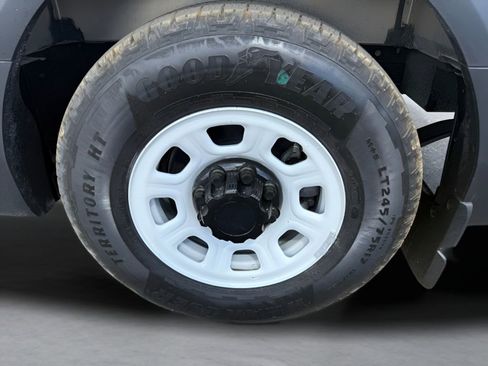 Used 2024 Chevrolet Brightdrop 400 w/ Commercial Equipment Package AWD/4WD image 25