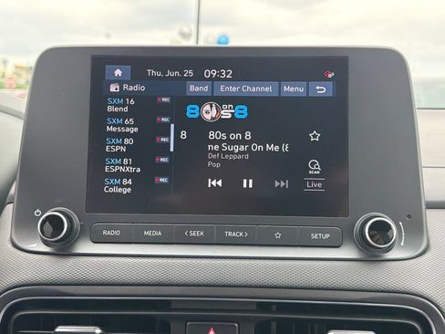 Used 2023 Hyundai Kona SEL FWD image 28