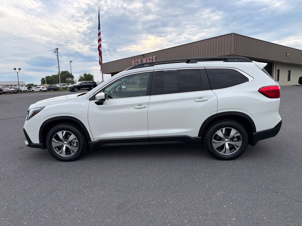 Certified 2025 Subaru Ascent Premium AWD/4WD image 2