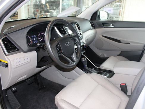Used 2016 Hyundai Tucson Sport image 12