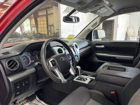 Used 2015 Toyota Tundra SR5 w/ TRD Off Road Package AWD/4WD image 7