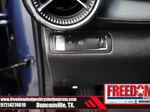 Used 2025 Chevrolet Equinox LT FWD image 27