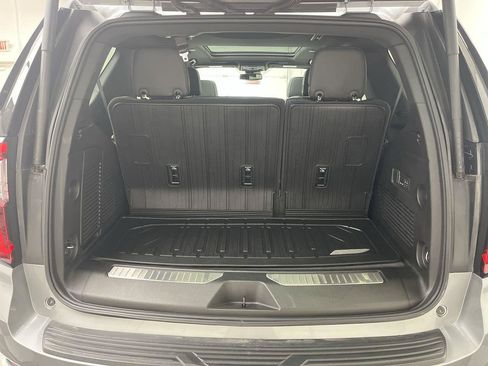 Certified 2025 GMC Yukon Denali w/ Sun & Power Step Package AWD/4WD image 34