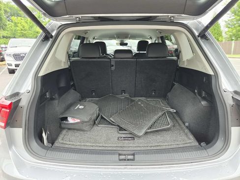 Used 2022 Volkswagen Tiguan SE AWD/4WD image 13