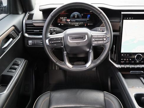 Certified 2024 GMC Acadia Denali w/ LPO, Roadside Safety Package FWD image 21