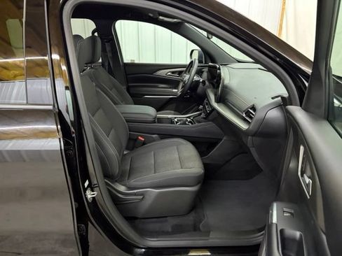 Used 2025 Chevrolet Traverse LT AWD/4WD image 27