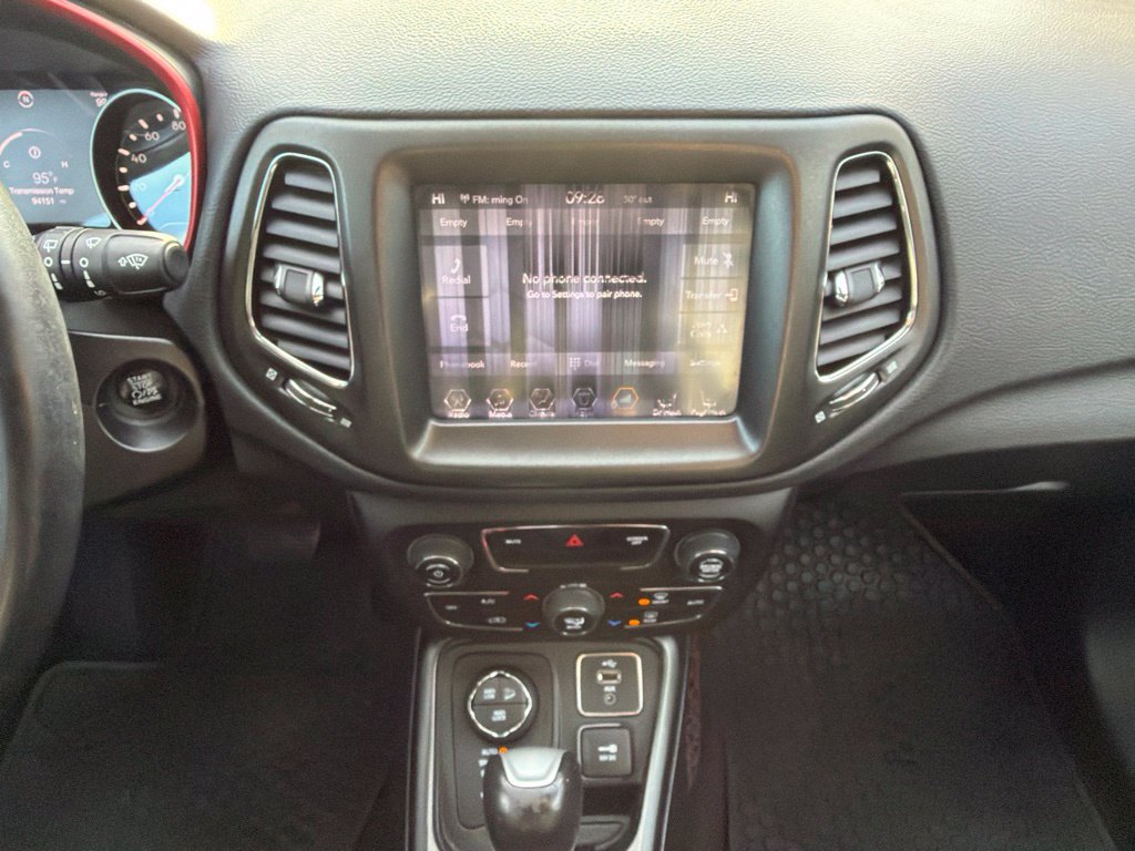 Used 2018 Jeep Compass Trailhawk w/ Leather Interior Group AWD/4WD image 27