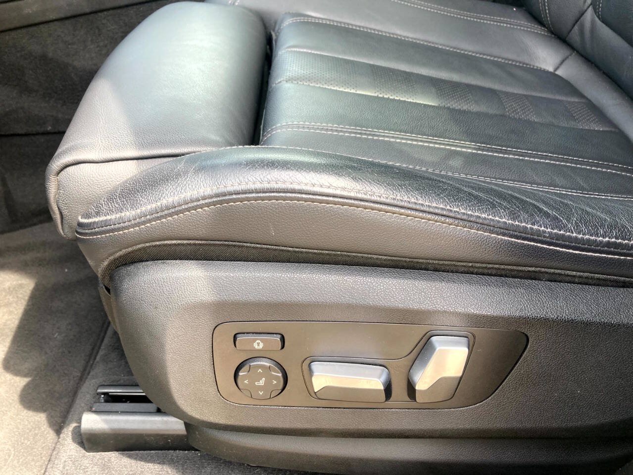 Used 2020 BMW X5 xDrive40i w/ Convenience Package AWD/4WD image 9