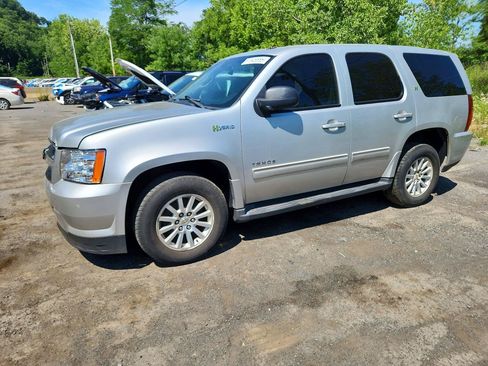 Used 2011 Chevrolet Tahoe 4WD Hybrid image 3