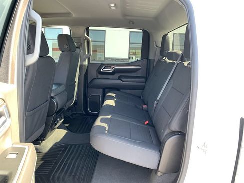 Used 2025 Chevrolet Silverado 1500 LT AWD/4WD image 23