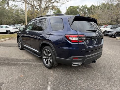 Certified 2023 Honda Pilot Elite image 4