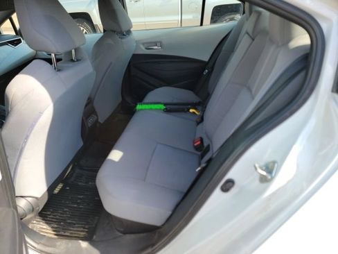 Used 2024 Toyota Corolla SE AWD/4WD image 9