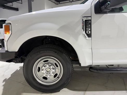 Used 2021 Ford F250 XL w/ Power Equipment Group RWD image 6