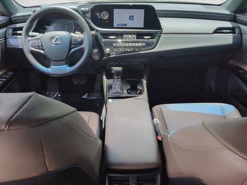 Used 2024 Lexus ES 350 w/ Premium Package FWD image 18