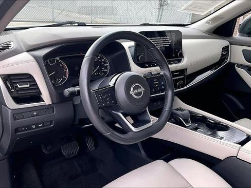 Certified 2023 Nissan Rogue SL w/ SL Premium Package image 17