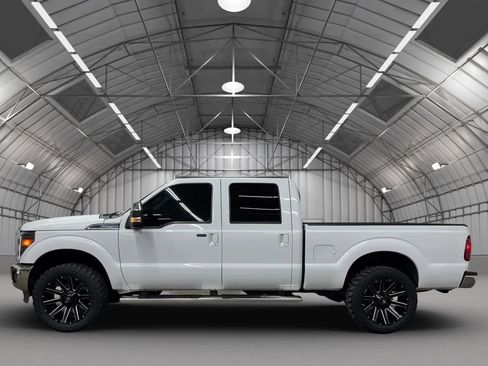 Used 2016 Ford F250 Lariat w/ Lariat Interior Package AWD/4WD image 2