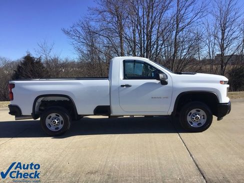 Used 2024 Chevrolet Silverado 2500 W/T w/ WT Convenience Package image 2
