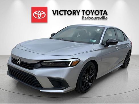 Used 2023 Honda Civic Sport image 5