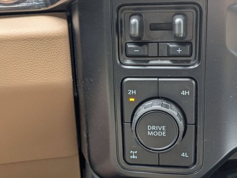 New 2026 Ford F250 Lariat w/ Black Appearance Package AWD/4WD image 27