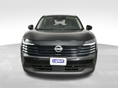 Used 2025 Nissan Kicks S AWD/4WD image 3